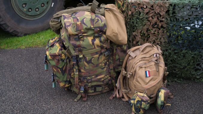 Tout savoir sur le sac à dos militaire : prix, capacité, tactique, français...